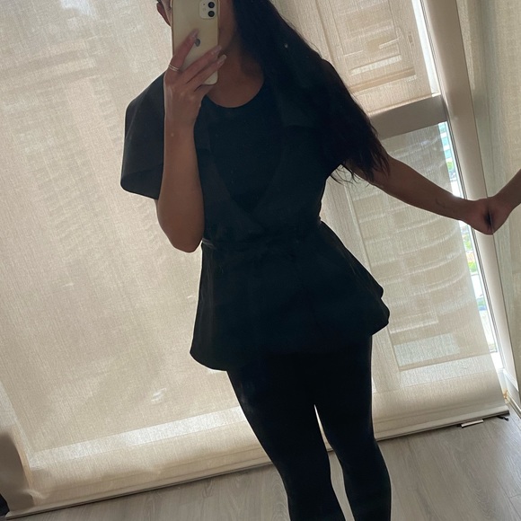 BEBE CAPE VEST - LIKE NEW! Size m - Picture 2 of 7